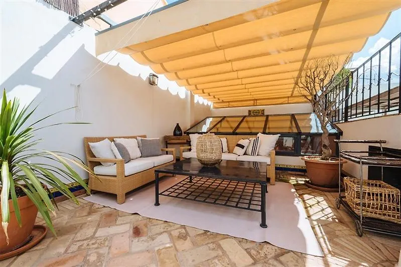 Holiday home Casa Palacio Sxviii Con Piscina En Centro Historico De Sevilla Spain
