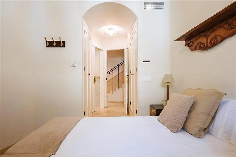 Holiday home Casa Palacio Sxviii Con Piscina En Centro Historico De Sevilla